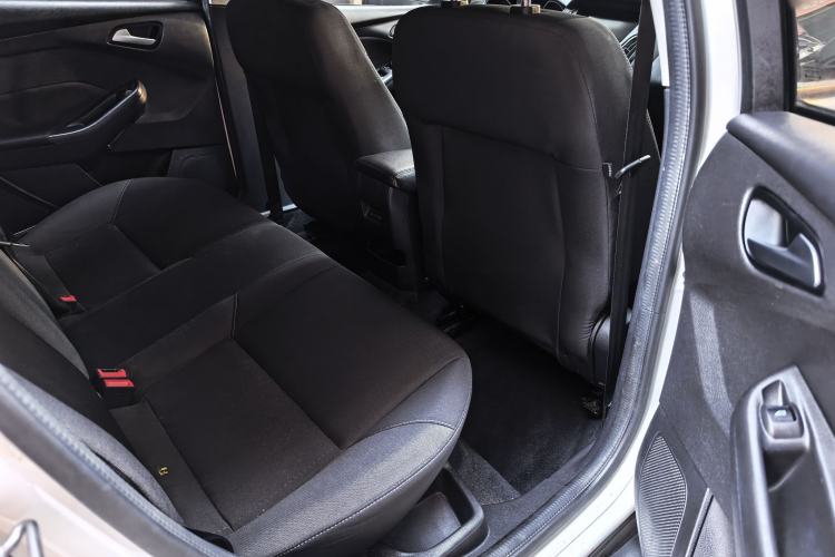 Used Ford Focus 2018 Hatchback Classic 1.6L Automatic Comfort Plus SmartDrive Edition
