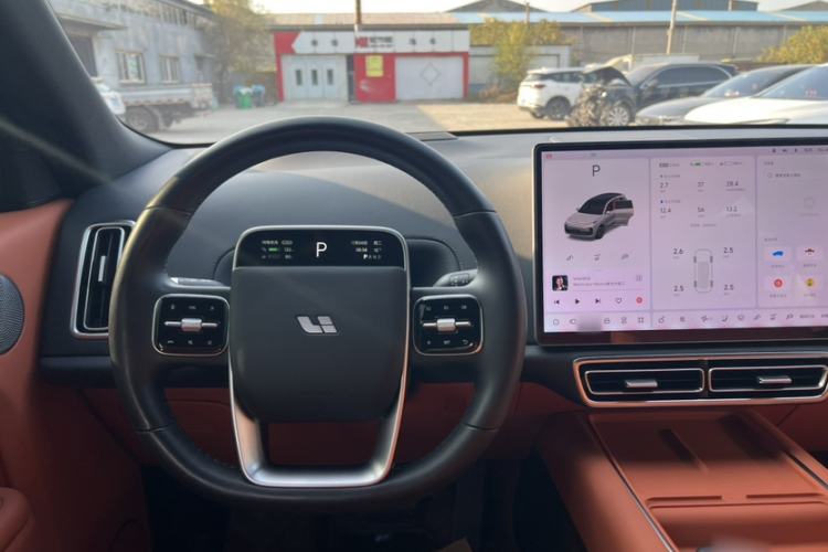 Used Li Auto L8 2023 Pro Model
