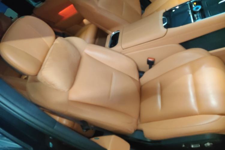 Used Lynk & Co 900 2025 1.5T Ultra
