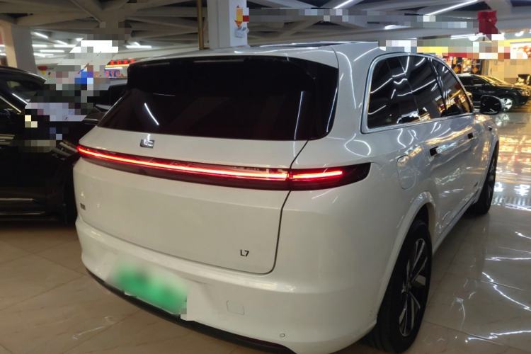 Used Li Auto L7 2023 Air model
