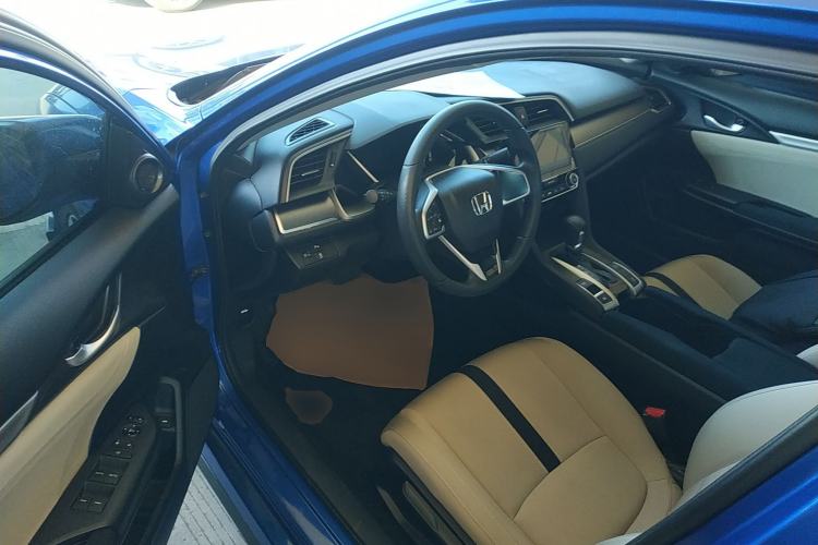 Used Honda Civic 2016 220TURBO CVT Luxury Edition