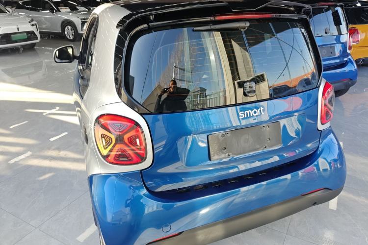 Used  fortwo 2018 0.9T 66 kW Hardtop Sharp Edition China V