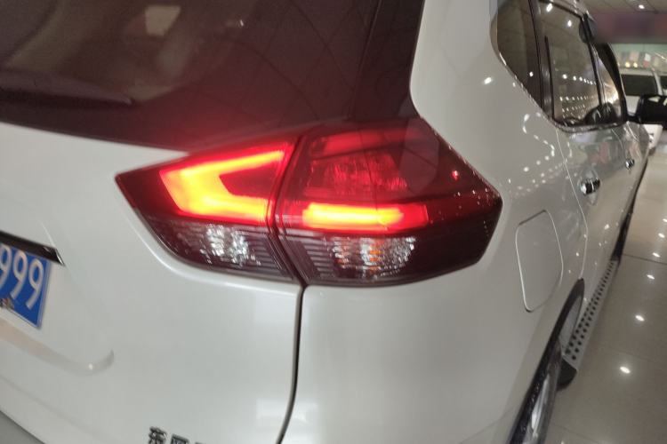 Used Nissan X-Trail 2019 2.0L CVT Smart Connect Comfort Edition 2WD