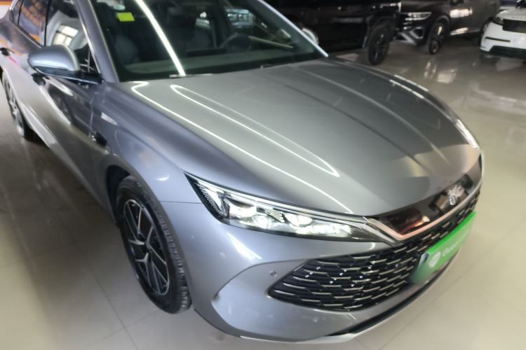 Used BYD Qin L 2025 DM-i Smart Drive 120KM Superior Model
