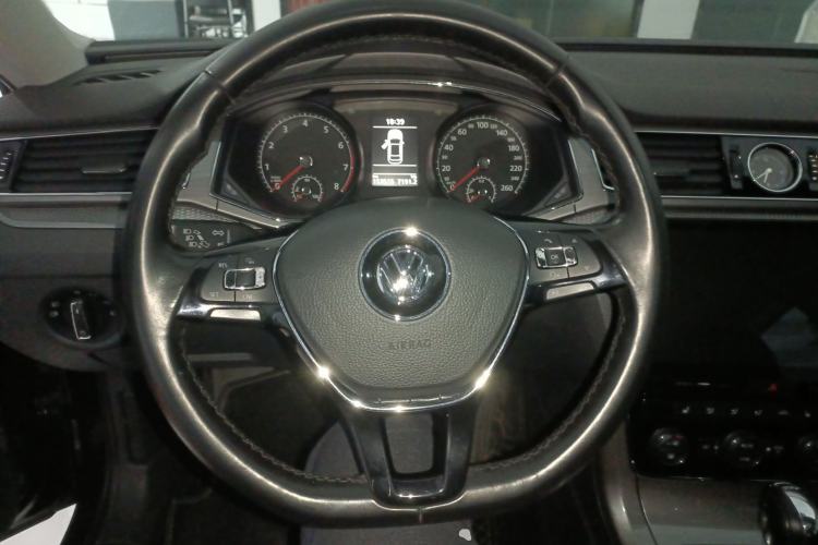 Used Volkswagen Passat 2017 330TSI DSG Luxury Edition