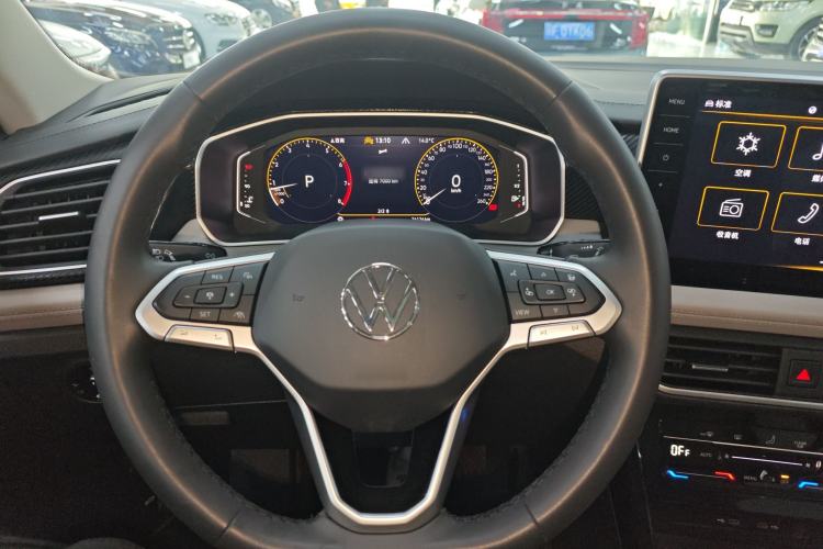 Used Volkswagen Tayron 2023 300TSI Two-Wheel-Drive Luxury Plus Advanced Edition
