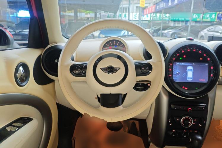 Used  Countryman 2014 1.6T COOPER ALL4 Fun
