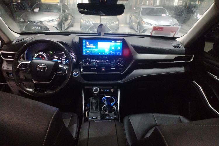 Used Toyota Highlander 2022 Dual-Engine 2.5L Four-Wheel Drive Prestige Version 7 Seats
