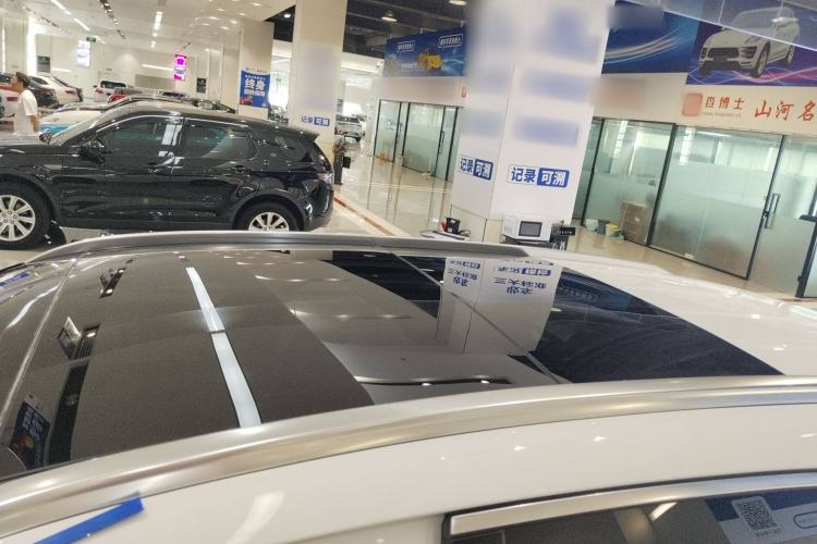 Used Mercedes-Benz GLC 2022 Second Facelift GLC 260 L 4MATIC Luxury Edition
