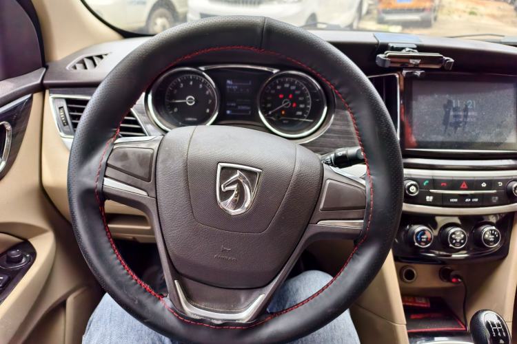 Used Baojun 730 2016 1.5L Manual Comfort Version 7 Seats China V Emission Standard
