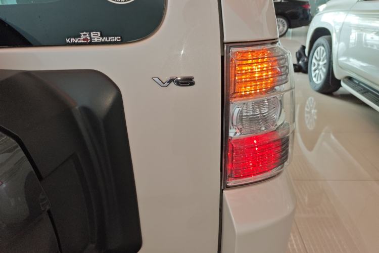 Used Mitsubishi Pajero 2019 3.0L Automatic Standard Edition

