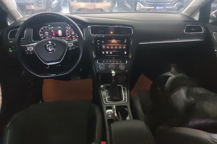 Used Volkswagen Golf 2020 Zhiai Edition 280TSI DSG Luxury Model