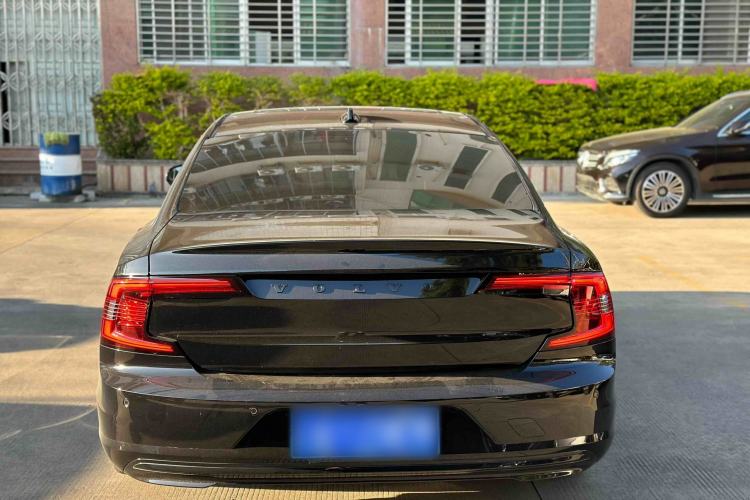 Used Volvo S90 2024 B5 Zhiyuan Luxury Edition
