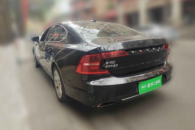 Used Volvo S90 2017 T4 Zhiyi Edition
