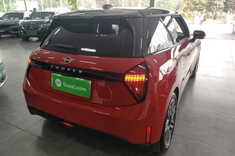 Used  Electric MINI COOPER 2024 456km COOPER E Classic Edition