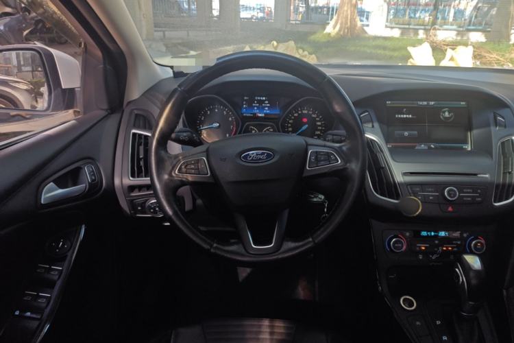 Used Ford Focus 2015 Sedan EcoBoost 180 Automatic Elite Model
