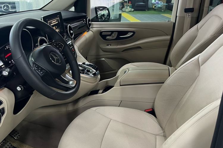 Used Mercedes-Benz V-Class 2017 V 260 Prestige Edition
