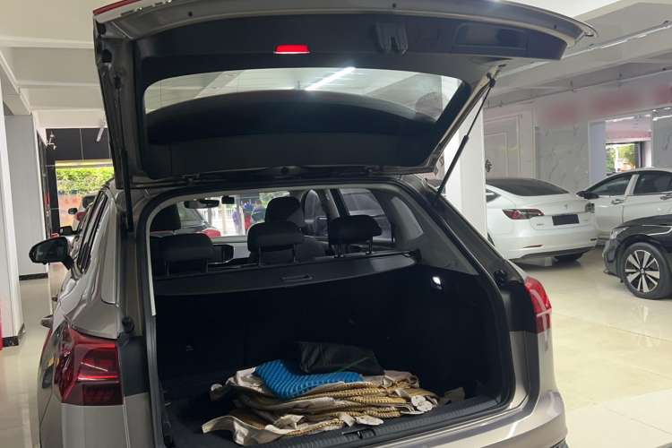 Used Volkswagen Tayron 2020 330TSI Two-Wheel Drive Luxury Smart Connectivity Version
