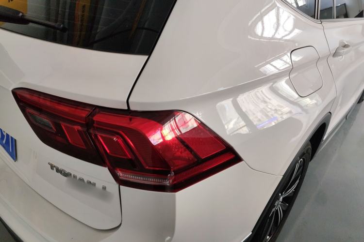 Used Volkswagen Tiguan L 2019 330TSI Automatic Two-Wheel Drive Panoramic Comfort Edition China VI Standard
