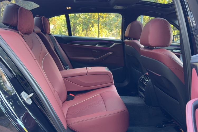 Used BMW 5 Series 2022 Second Facelift 530Li Leading Edition M Sport Package
