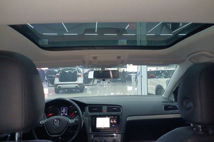 Used Volkswagen Golf 2020 200TSI DSG Comfortable and Ambitious Edition
