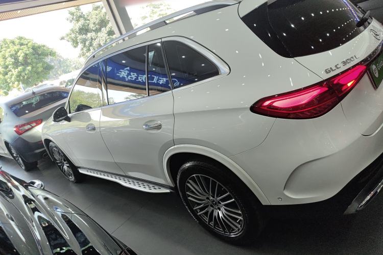 Used Mercedes-Benz GLC 2023 GLC 300 L 4MATIC Dynamic Edition 5-seater