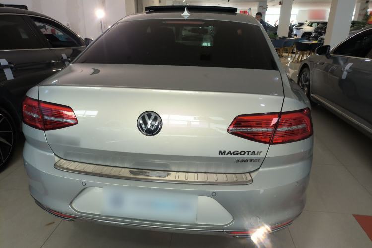 Used Volkswagen Magotan 2019 330TSI DSG Leading Model China VI Standard