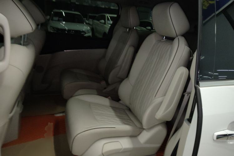 Used Buick GL8 2022 Land Executive Class 652T Prestige Model