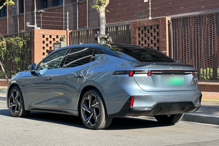 Used Lynk & Co 07 2024 EM-P 126 Long-Range Ultra
