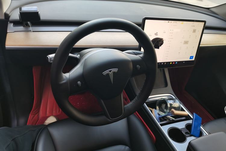 Used Tesla Model Y 2021 Standard Range Rear-Wheel Drive Version