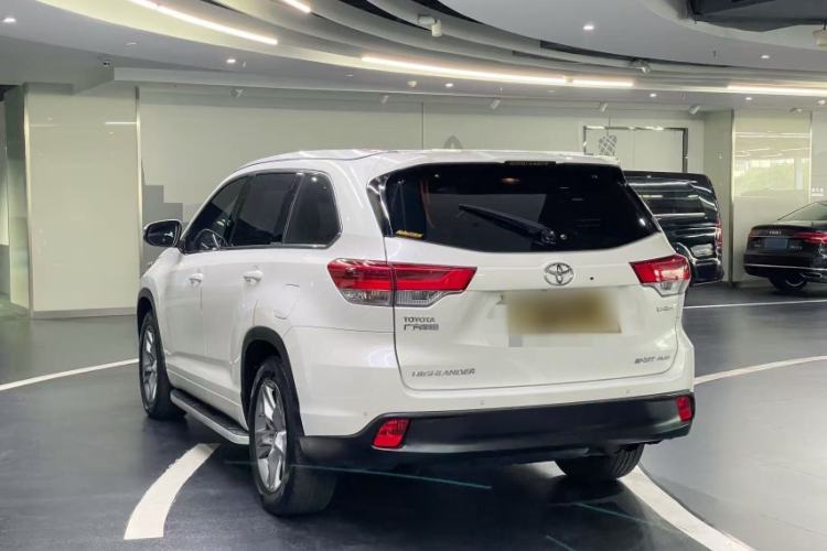 Used Toyota Highlander 2018 2.0T Four-Wheel Drive Prestige Version 7 Seats China V Emission Standard

