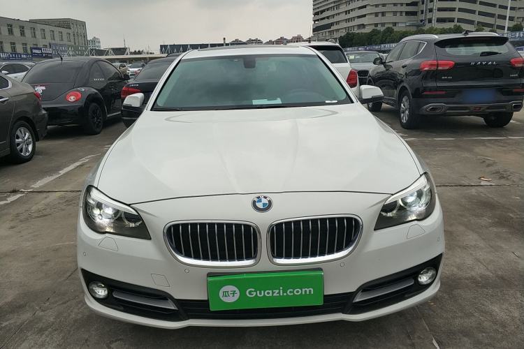 Used BMW 5 Series 2014 520Li Elegant Model
