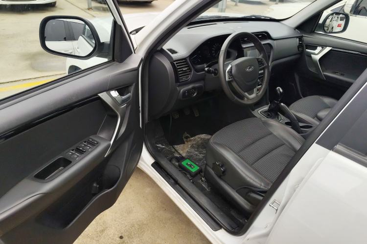 Used Chery Tiggo 3 2016 1.6L Manual ZhiShang Edition