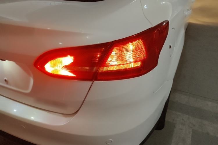 Used Ford Focus 2015 Sedan 1.6L Automatic Trend Model
