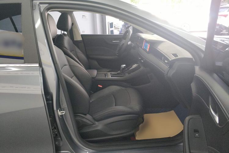 Used Roewe i5 2023 1.5L CVT Luxury Edition
