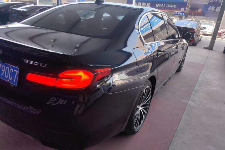 Used BMW 5 Series 2022 Restyled 530Li Leading Edition M Sport Package
