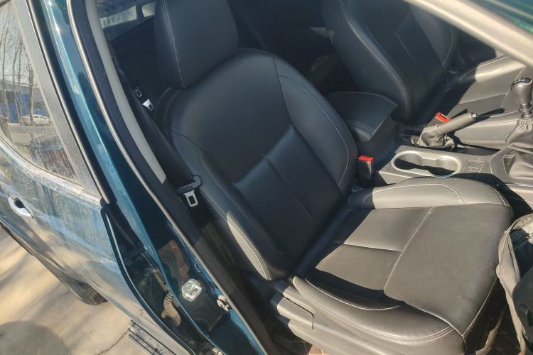 Used Dongfeng Ruichi 6 2021 2.3T Manual Two-Wheel Drive Diesel Standard Version with Long Cargo Bed M9T
