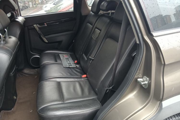 Used Chevrolet Captiva 2015 2.4L 4x4 Flagship Edition 7-Seater