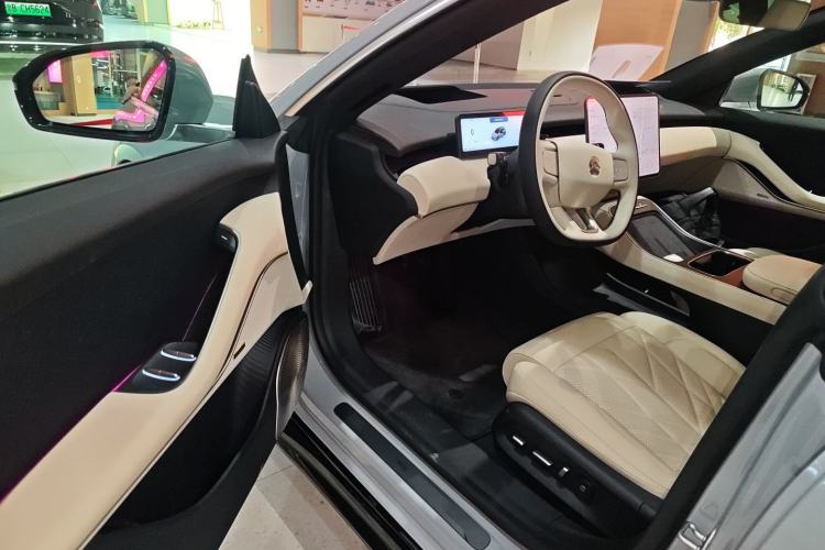 Used Nio ET5T 2025 75 kWh Touring
