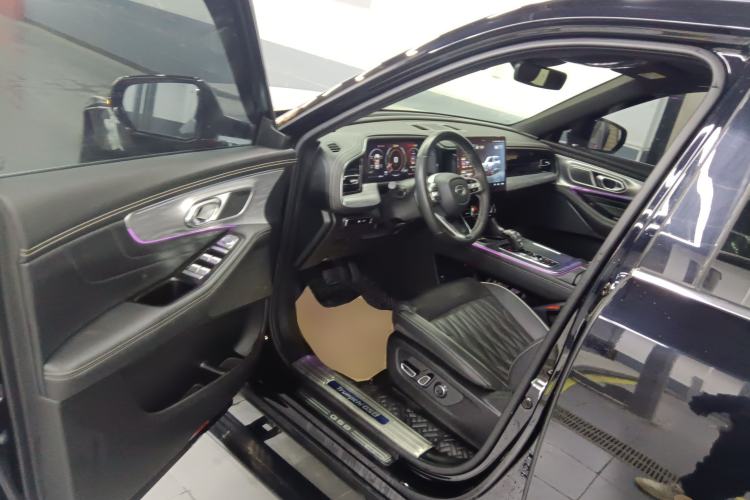 Used GAC Trumpchi GS8 2022 Flagship Series 2.0 TGDI Two-Wheel-Drive Prestige Edition (7 Seats)
