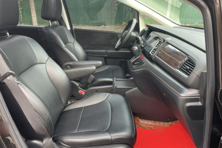 Used Honda Elysion 2016 2.4L Classic Edition
