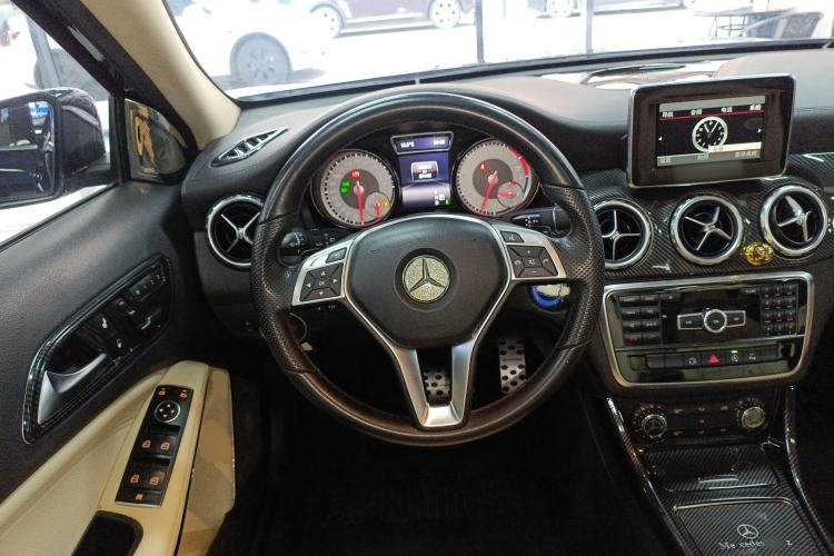 Used Mercedes-Benz GLA 2015 GLA 200 Fashion Model