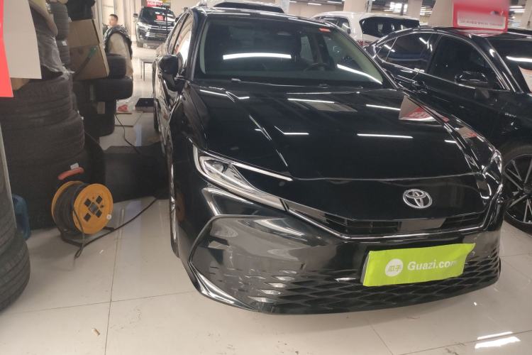 Used Toyota Camry 2024 Dual-Motor 2.0 HGVP Luxury Edition
