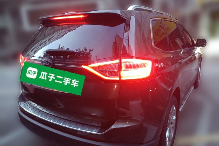 Used Ford Edge 2015 2.0T GTDi 4x4 High-Grade Model
