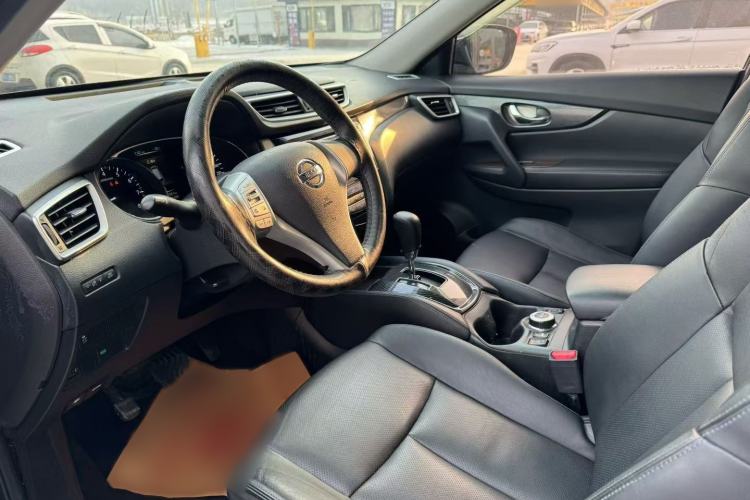 Used Nissan X-Trail 2014 2.5L CVT Leading Edition 4WD