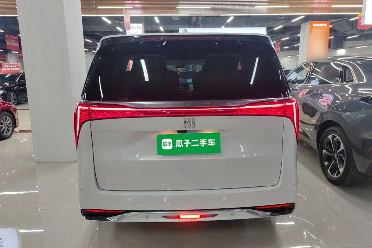 Used Buick Century 2023 2.0T Six-Seater Yinshi Edition
