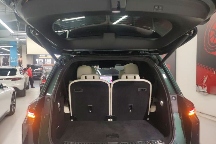 Used Li Auto L9 2022 Max model
