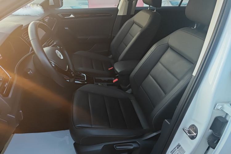 Used Volkswagen T-ROC 2020 280TSI DSG Two-Wheel Drive Comfort Version