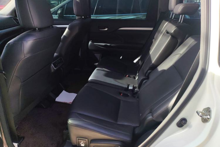 Used Toyota Highlander 2015 2.0T Four-Wheel Drive Luxury Edition 7-Seater