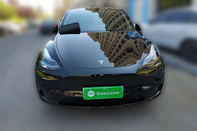 Used Tesla Model Y 2023 Rear-Wheel-Drive Version
